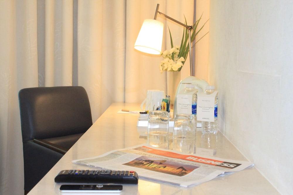 Hotel Aerotel - Airport Transit 3*